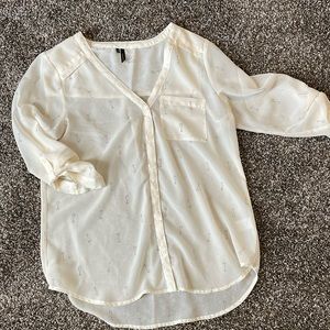 Maurices sheer 3/4 sleeve blouse size medium